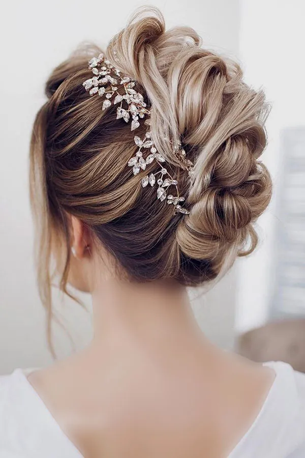 Hairstyles for girls halls 24