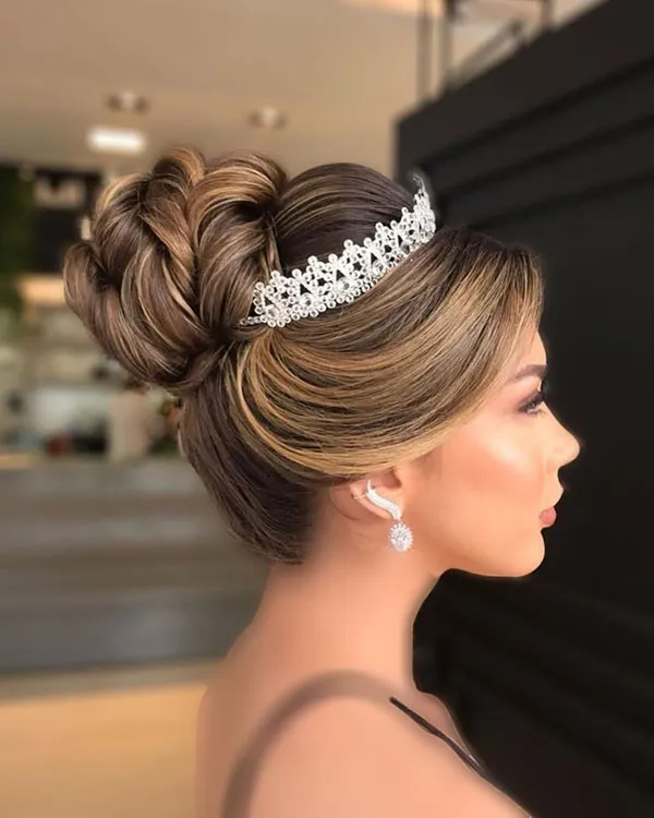 Hairstyles for girls halls 26