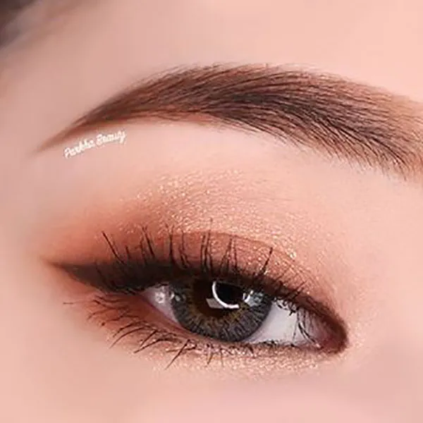 Korean eyebrow model 14