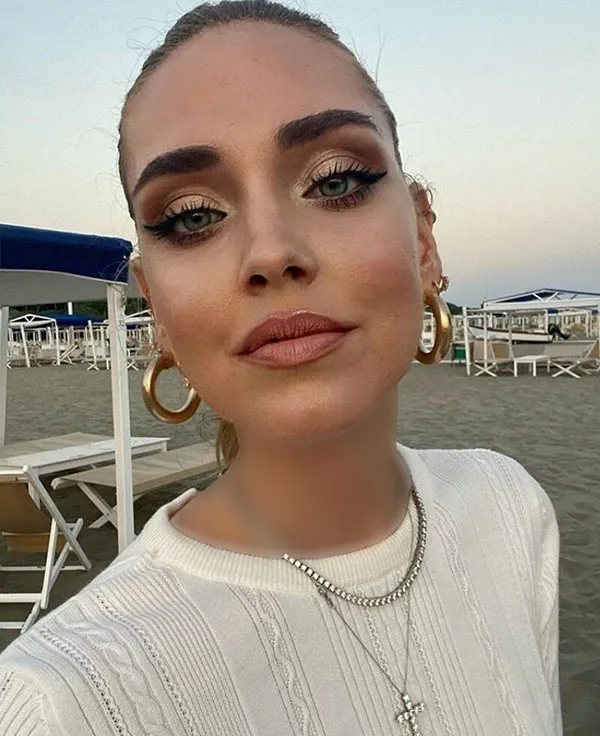 Luxury European Light Makeup 5