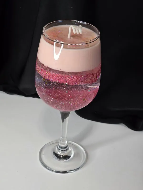 Making candles with water and oil 14