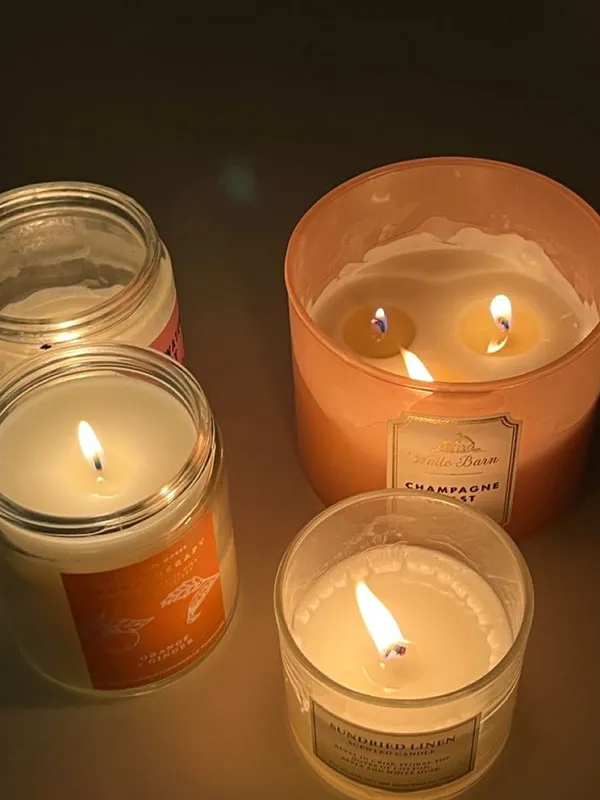 Making candles with water and oil 16