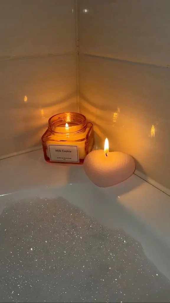 Making candles with water and oil 9