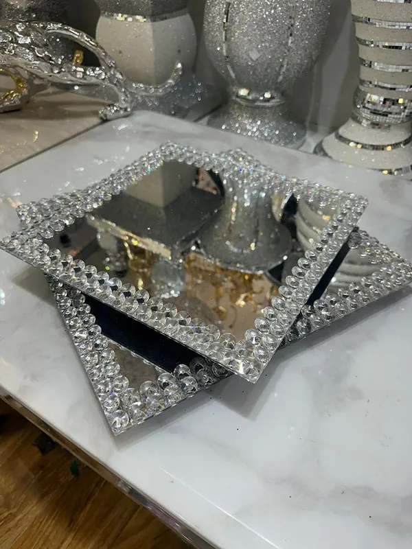 سینی مجلسی جدید 1404؛ جزئیات لوکسی که میز پذیراییت رو خاص میکنن 19 New dining tray 15