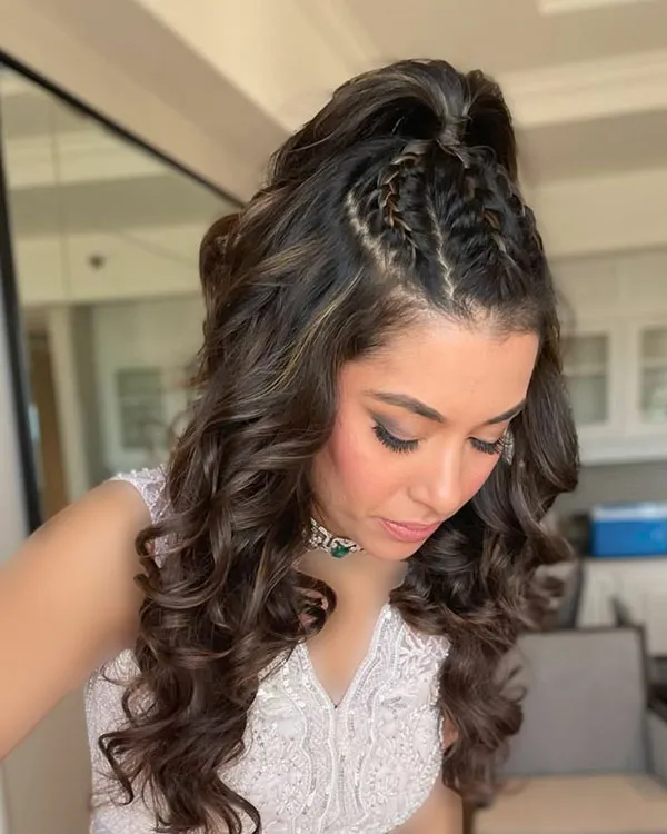 جدیدترین مدل شینیون مو مشکی باز 1404؛ انتخاب دخترونه برای مهمونیها! 8 Open black hair bun 5