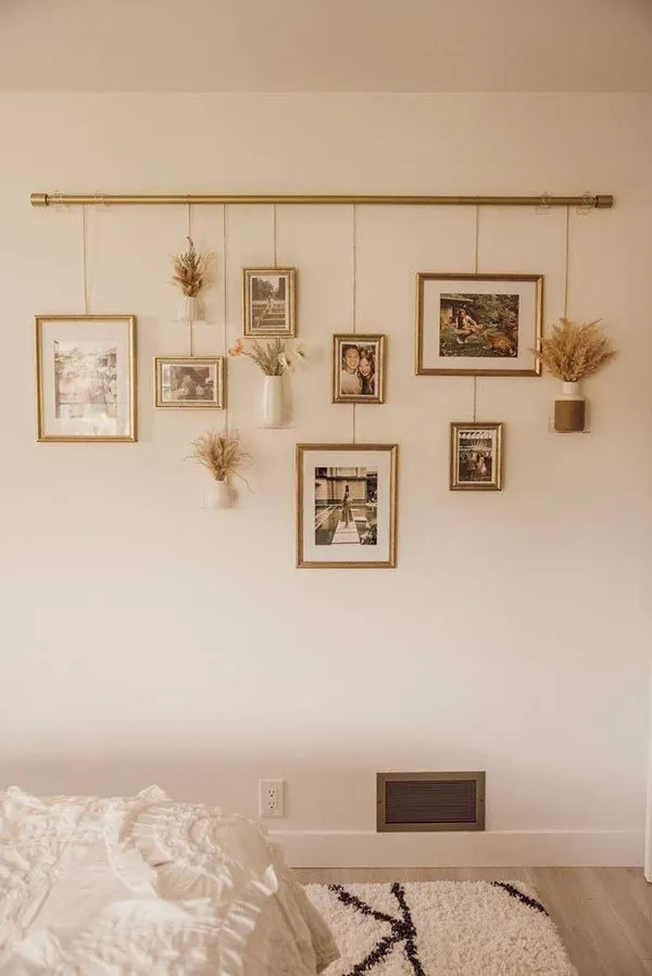 Photo frame arrangement in the reception area 12