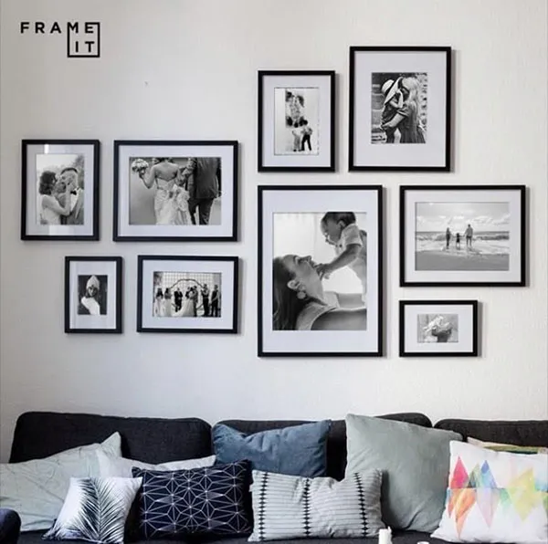 Photo frame arrangement in the reception area 14