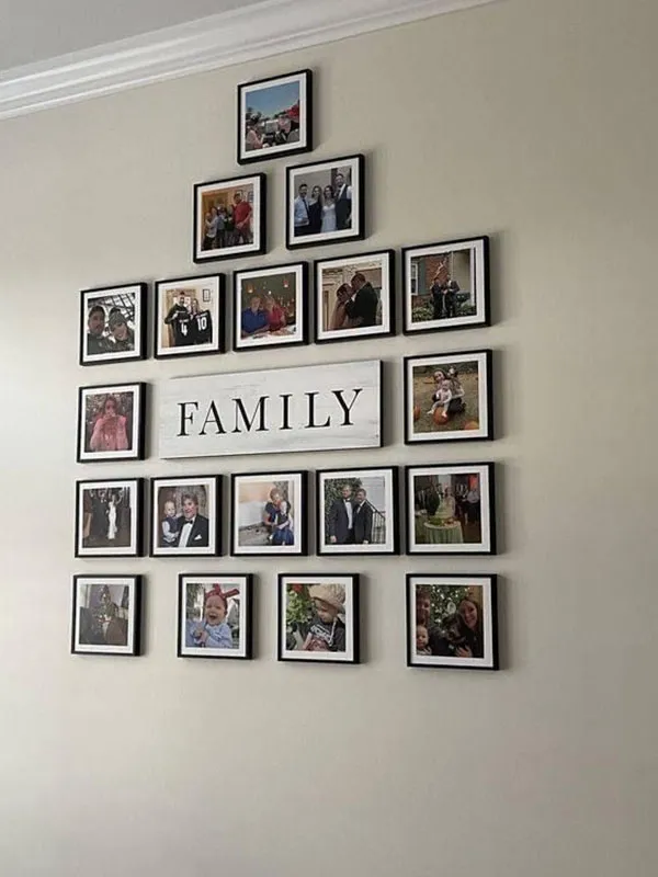 Photo frame arrangement in the reception area 8