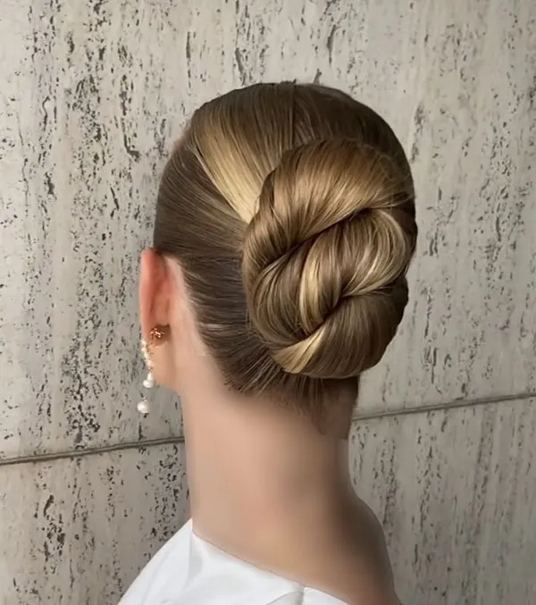 Russian chignon 2
