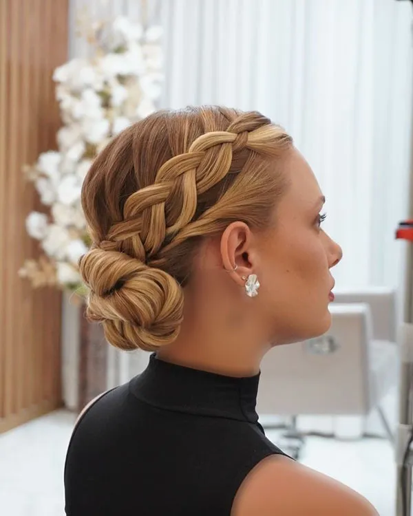 Russian chignon 22