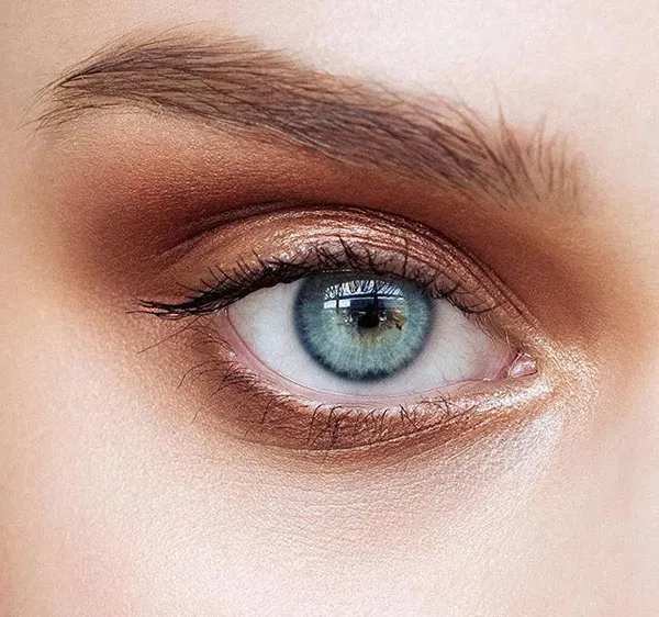 Russian eyeshadow 17