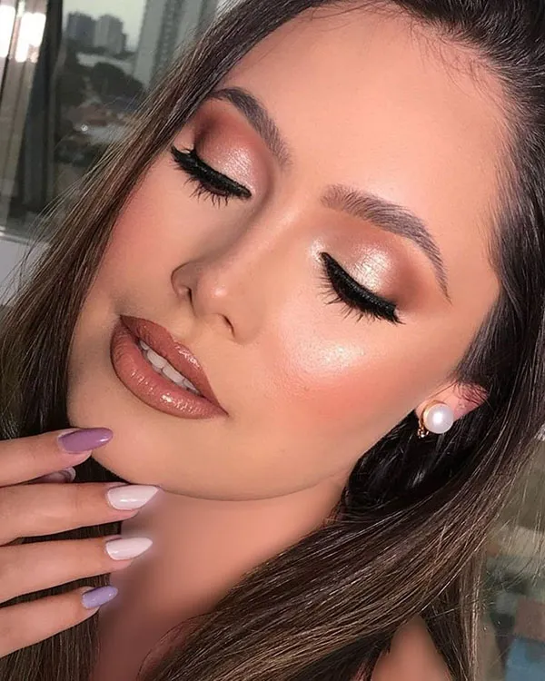 آموزش میکاپ ساده چشم 1404 برای تازهکارها؛ با کمترین لوازم، بیشترین تأثیر! 5 Simple eye makeup tutorial 1