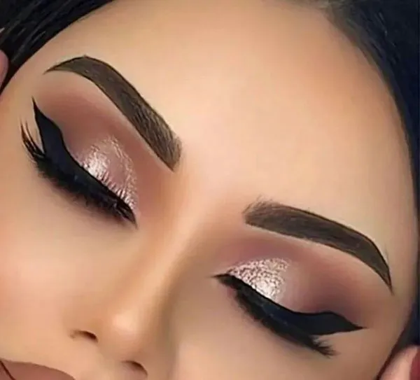 آموزش میکاپ ساده چشم 1404 برای تازهکارها؛ با کمترین لوازم، بیشترین تأثیر! 17 Simple eye makeup tutorial 13