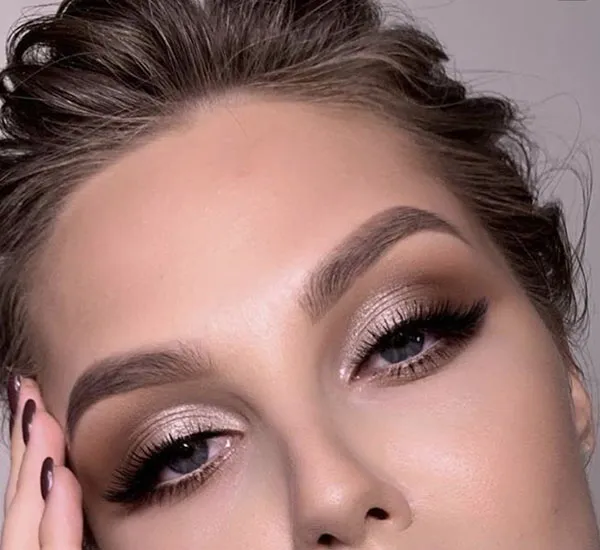 آموزش میکاپ ساده چشم 1404 برای تازهکارها؛ با کمترین لوازم، بیشترین تأثیر! 19 Simple eye makeup tutorial 15