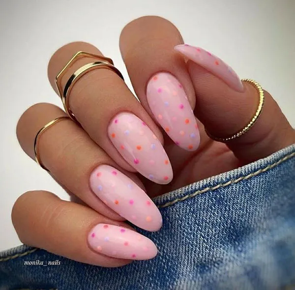 37 مدل طرح ناخن صورتی ساده؛ ظرافت دخترونه در اوج سادگی 🌸 29 Simple pink nail design 27