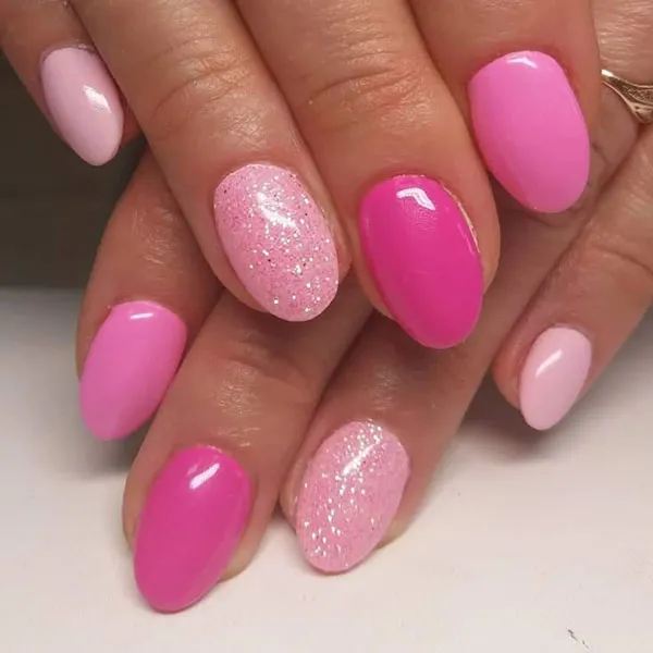 37 مدل طرح ناخن صورتی ساده؛ ظرافت دخترونه در اوج سادگی 🌸 8 Simple pink nail design 5