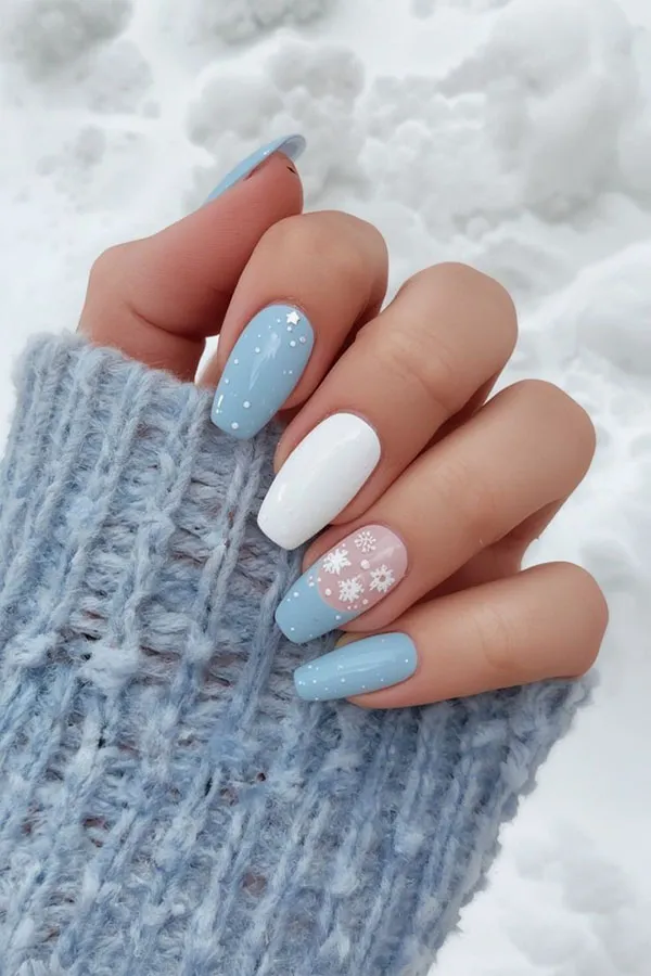 37 مدل ناخن ابی اسمانی زیبا؛ لمس آرامش روی نوک انگشتها 💙 4 Sky blue nail design 1