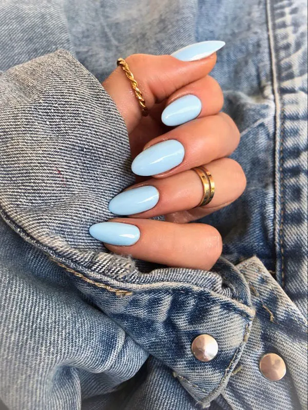 37 مدل ناخن ابی اسمانی زیبا؛ لمس آرامش روی نوک انگشتها 💙 16 Sky blue nail design 11