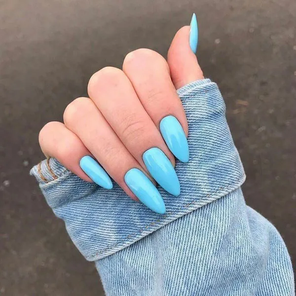 37 مدل ناخن ابی اسمانی زیبا؛ لمس آرامش روی نوک انگشتها 💙 20 Sky blue nail design 17