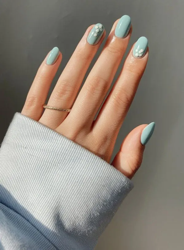 37 مدل ناخن ابی اسمانی زیبا؛ لمس آرامش روی نوک انگشتها 💙 23 Sky blue nail design 18