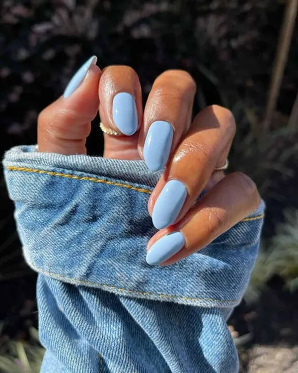 37 مدل ناخن ابی اسمانی زیبا؛ لمس آرامش روی نوک انگشتها 💙 24 Sky blue nail design 21