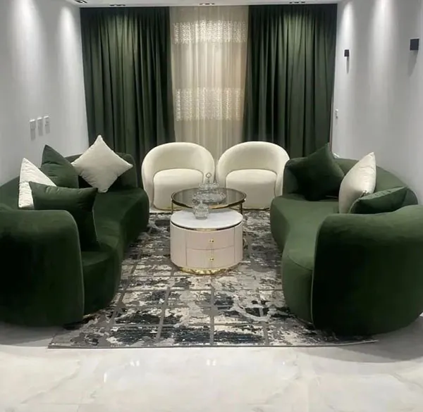 33 ایده چیدمان مبل راحتی؛ چطور خونت دنج و شیک تر بشه؟ 13 Sofa arrangement 11