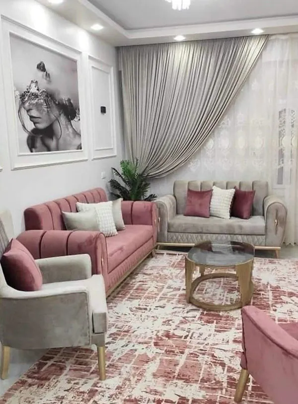 33 ایده چیدمان مبل راحتی؛ چطور خونت دنج و شیک تر بشه؟ 18 Sofa arrangement 15