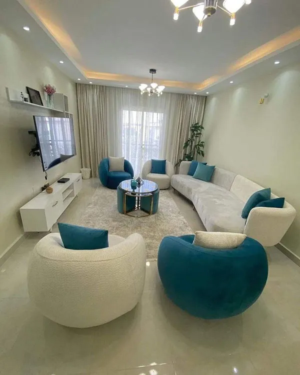 33 ایده چیدمان مبل راحتی؛ چطور خونت دنج و شیک تر بشه؟ 17 Sofa arrangement 16