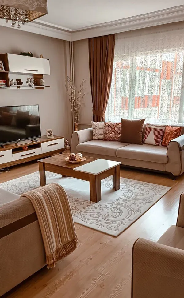 33 ایده چیدمان مبل راحتی؛ چطور خونت دنج و شیک تر بشه؟ 29 Sofa arrangement 26