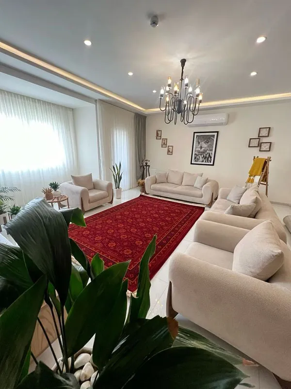 33 ایده چیدمان مبل راحتی؛ چطور خونت دنج و شیک تر بشه؟ 9 Sofa arrangement 6