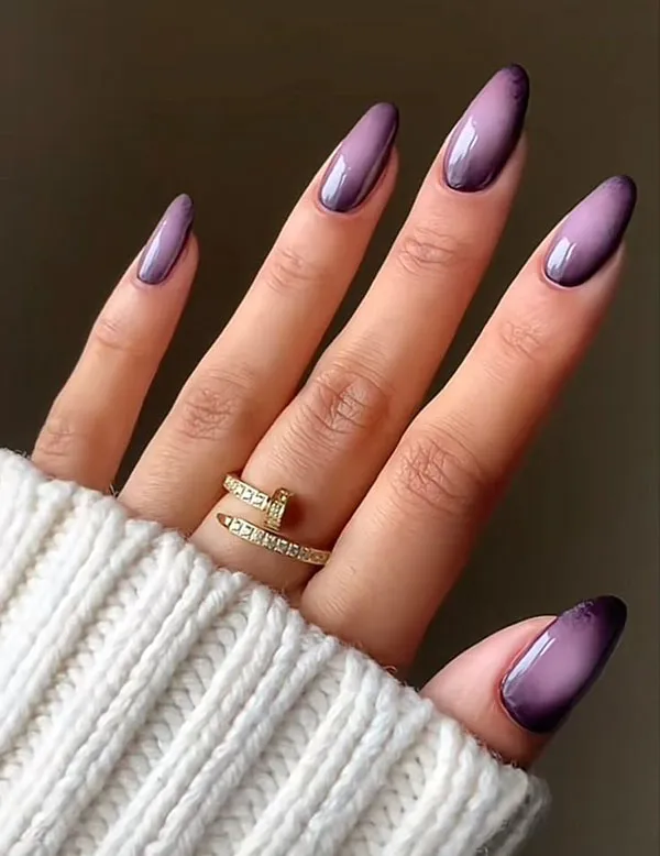 Stylish girly nail design 17