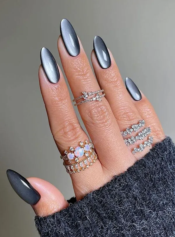 Stylish girly nail design 25