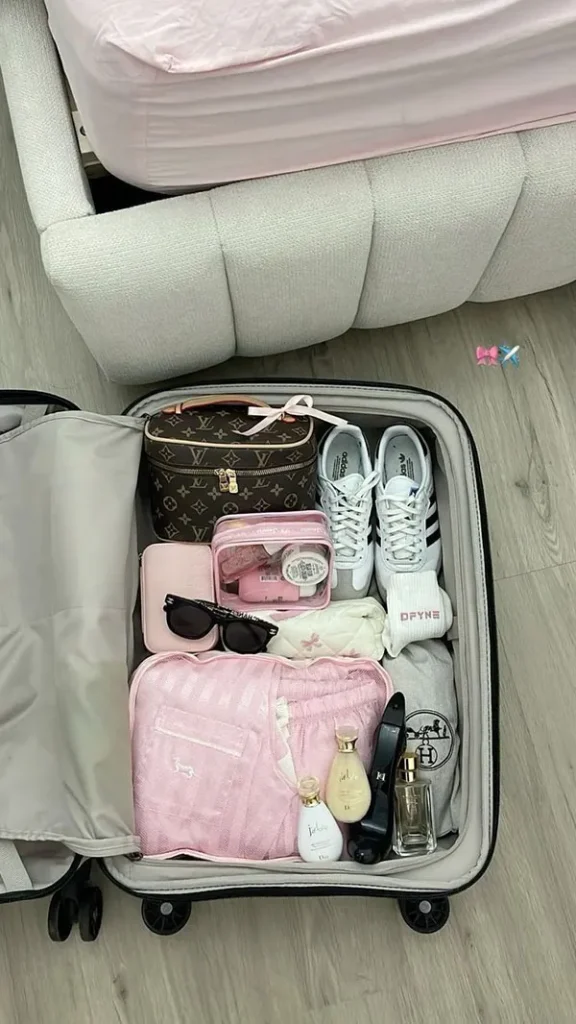31 ایده چیدمان چمدان مسافرت | ترفندهایی که هر مسافری باید بلد باشه! 16 Travel luggage arrangement 11