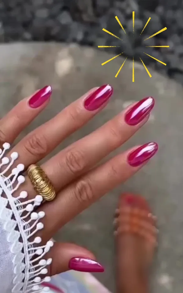 pink chrome nails trend diakoland photo 9