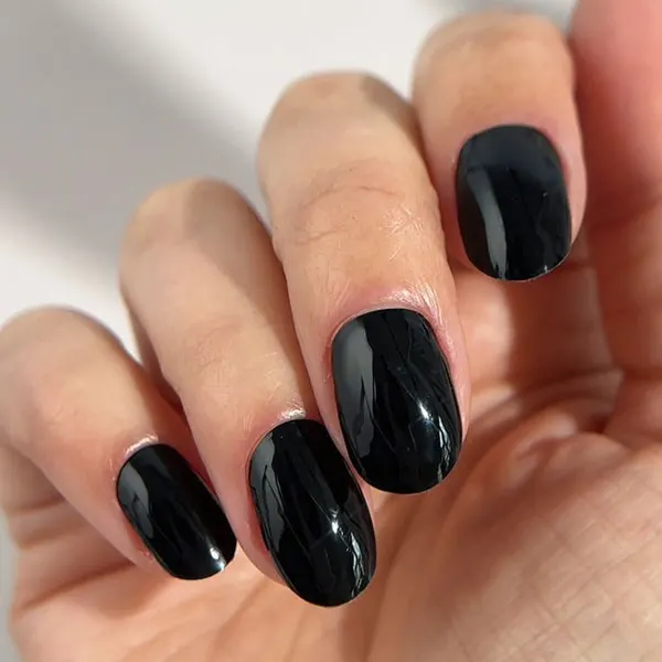Black nail design for girls 11