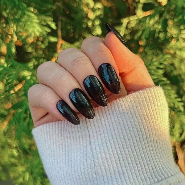 Black nail design for girls 13