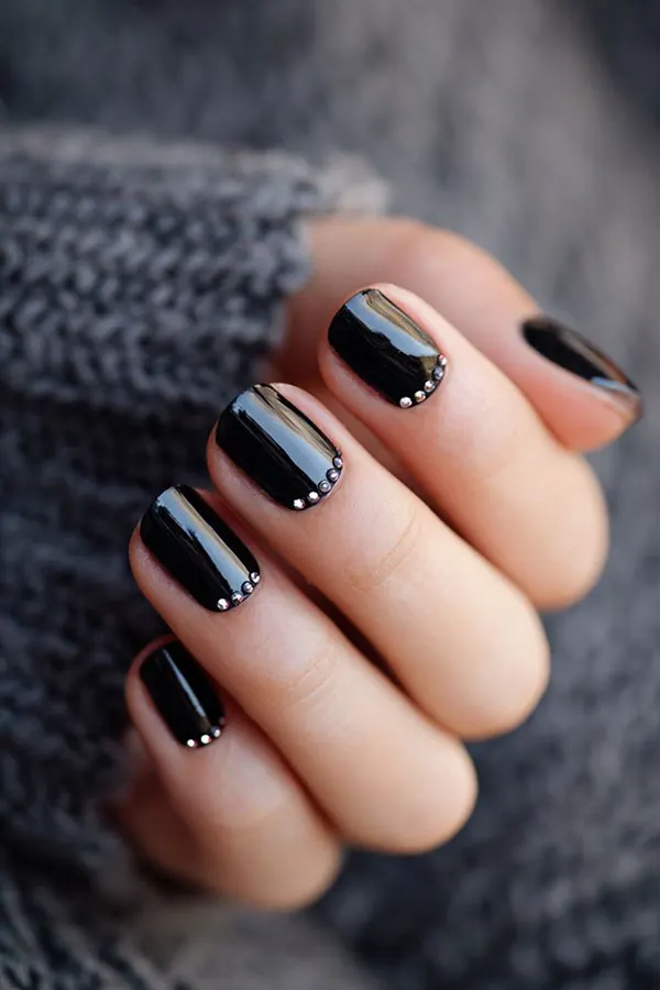Black nail design for girls 15