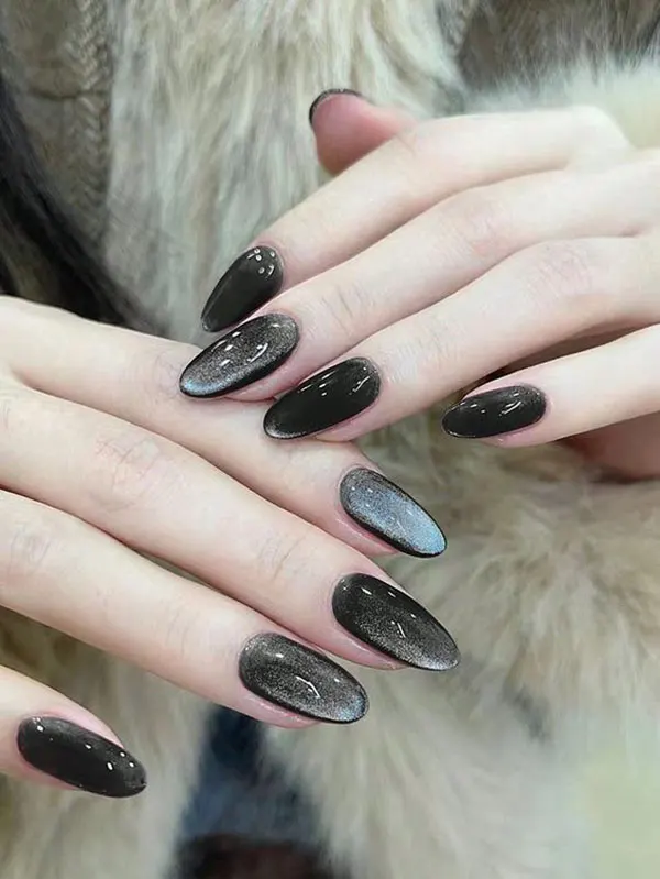 Black nail design for girls 23