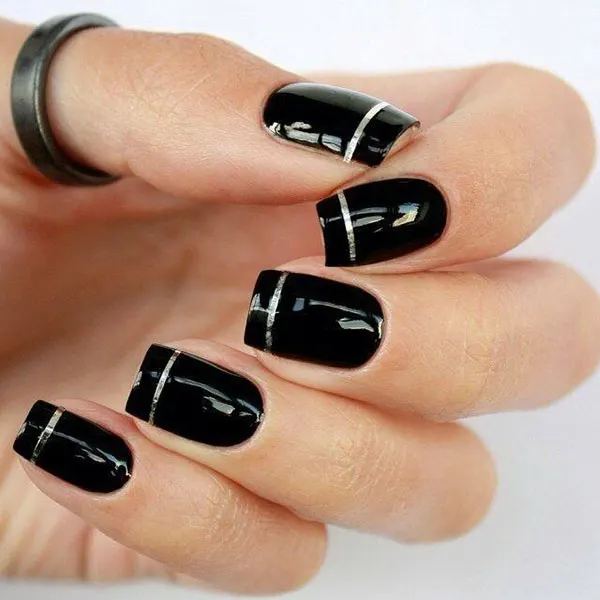 Black nail design for girls 8