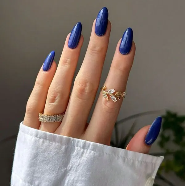 Blue nail implant 27