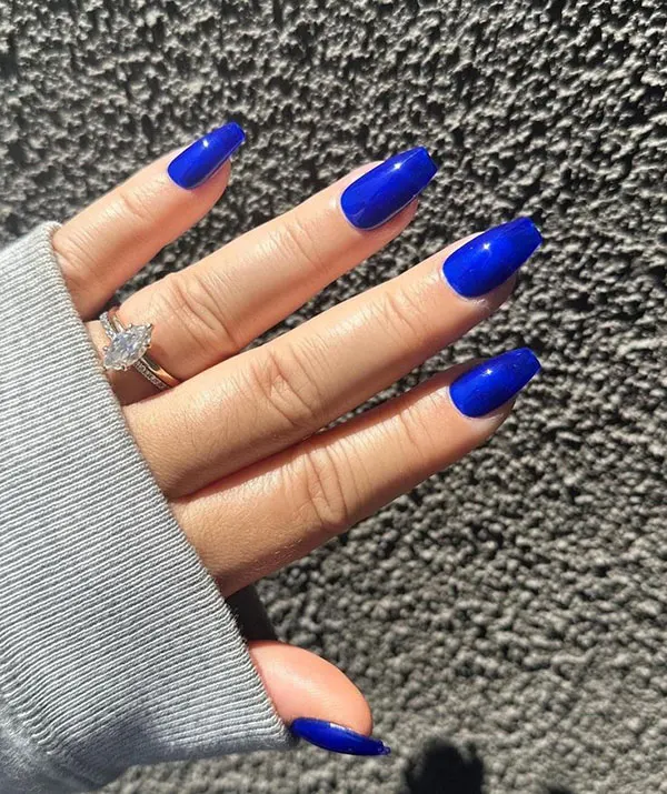 Blue nail implant 28