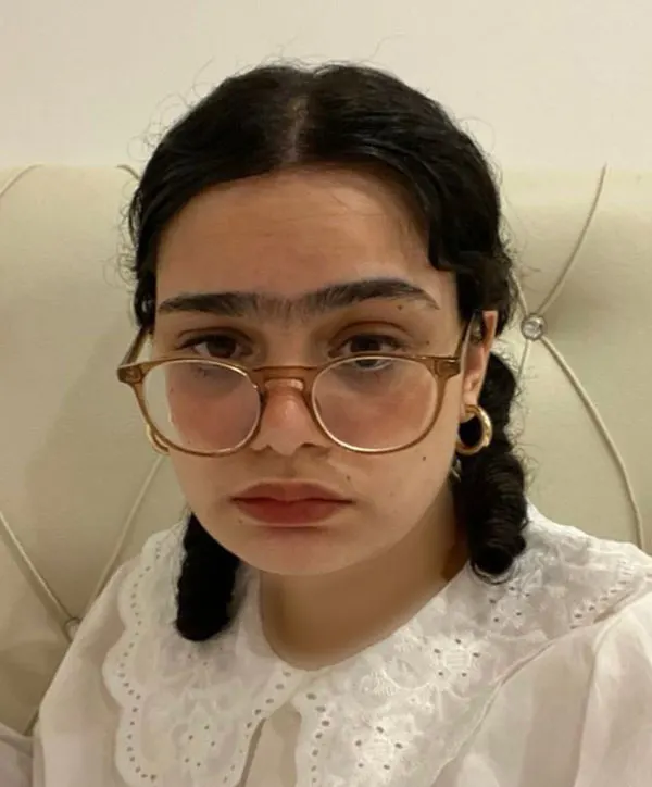 Continuous eyebrow model 30