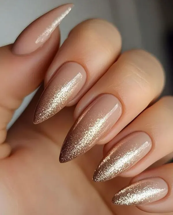 Cream brown nail design 25
