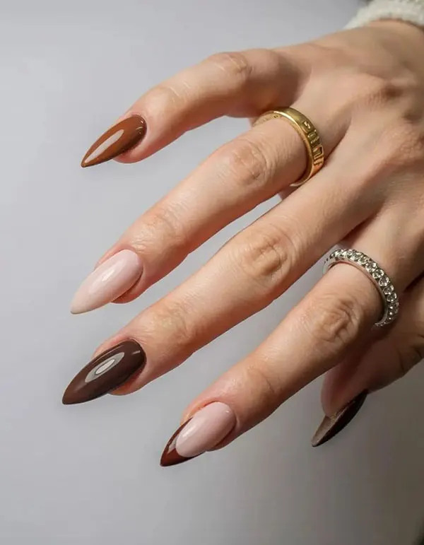 Cream brown nail design 30