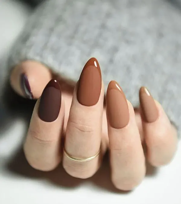 Cream brown nail design 9