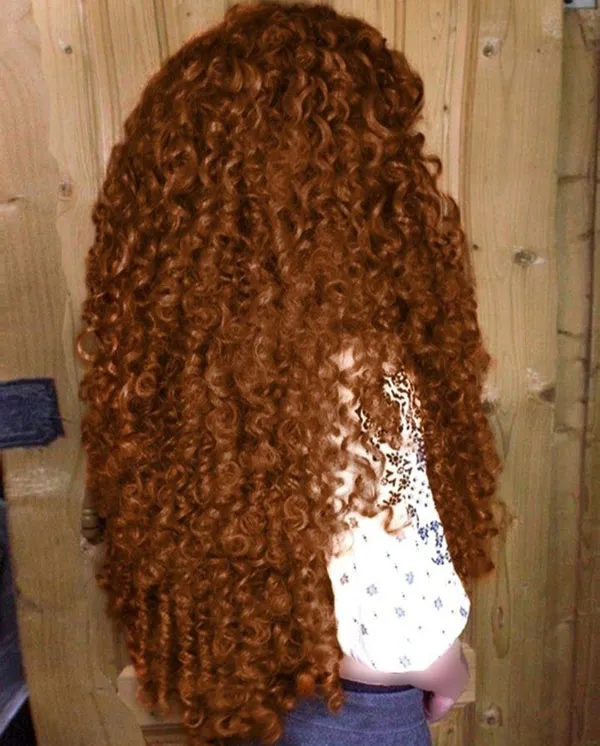 Curly hair style 10