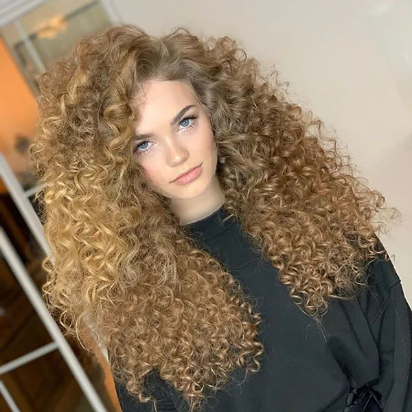 Curly hair style 11