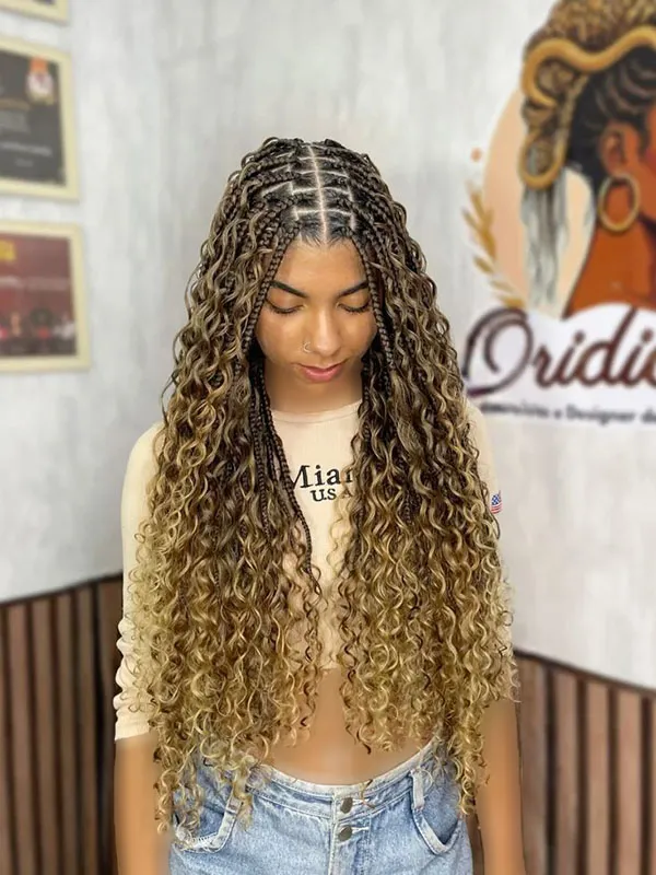 Curly hair style 17