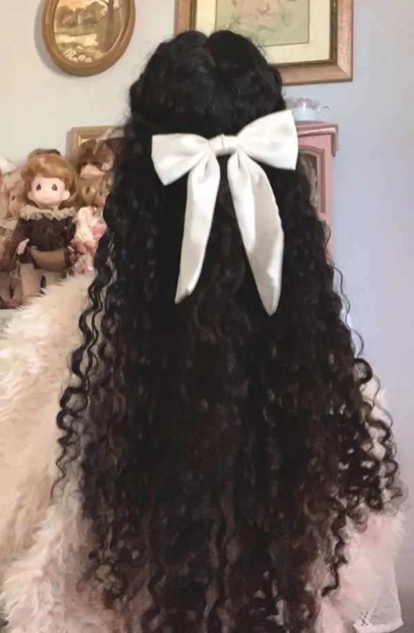 Curly hair style 31