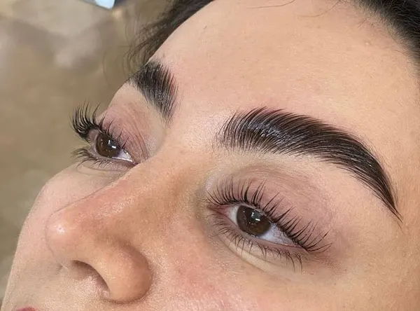 30 مدل کاشت ابرو زنانه و دخترانه؛ ابروهای طبیعی و پرپشت مثل روزای اول... 32 Eyebrow implant model 28
